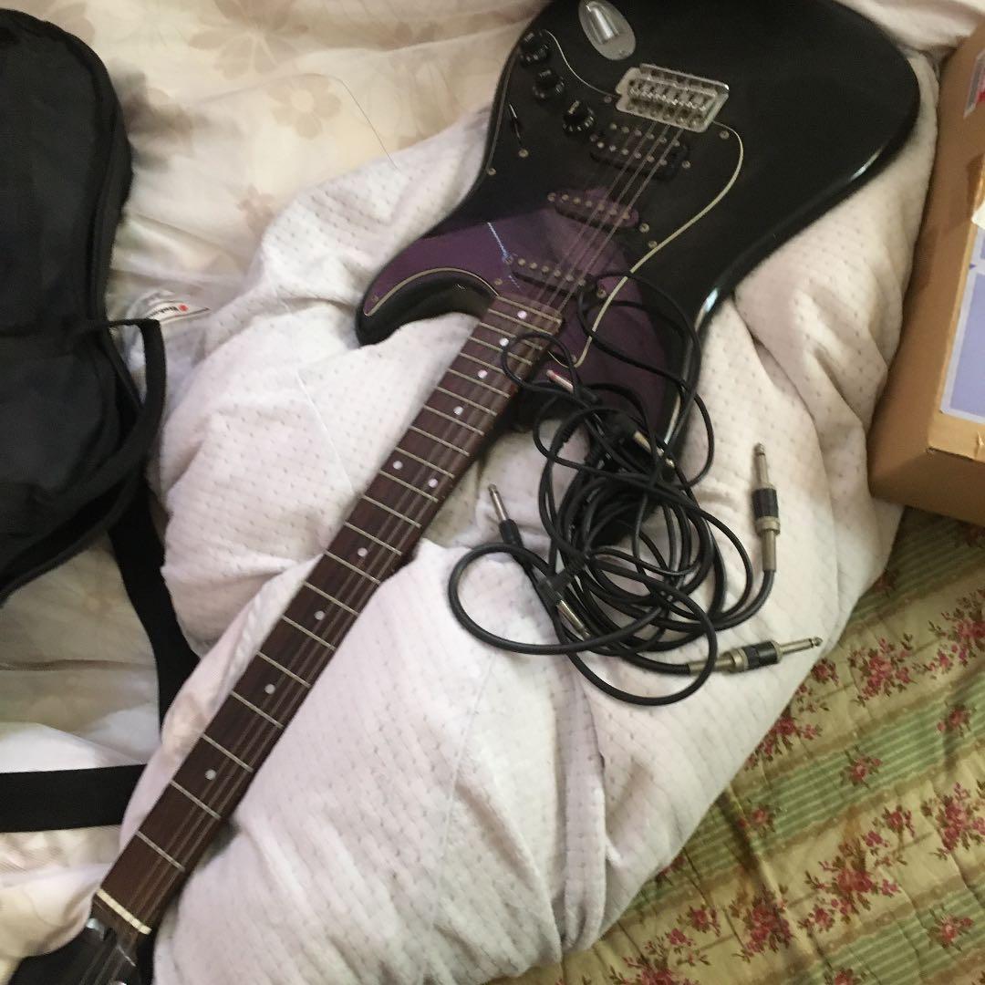 2000引きエレキギター 定価二万円