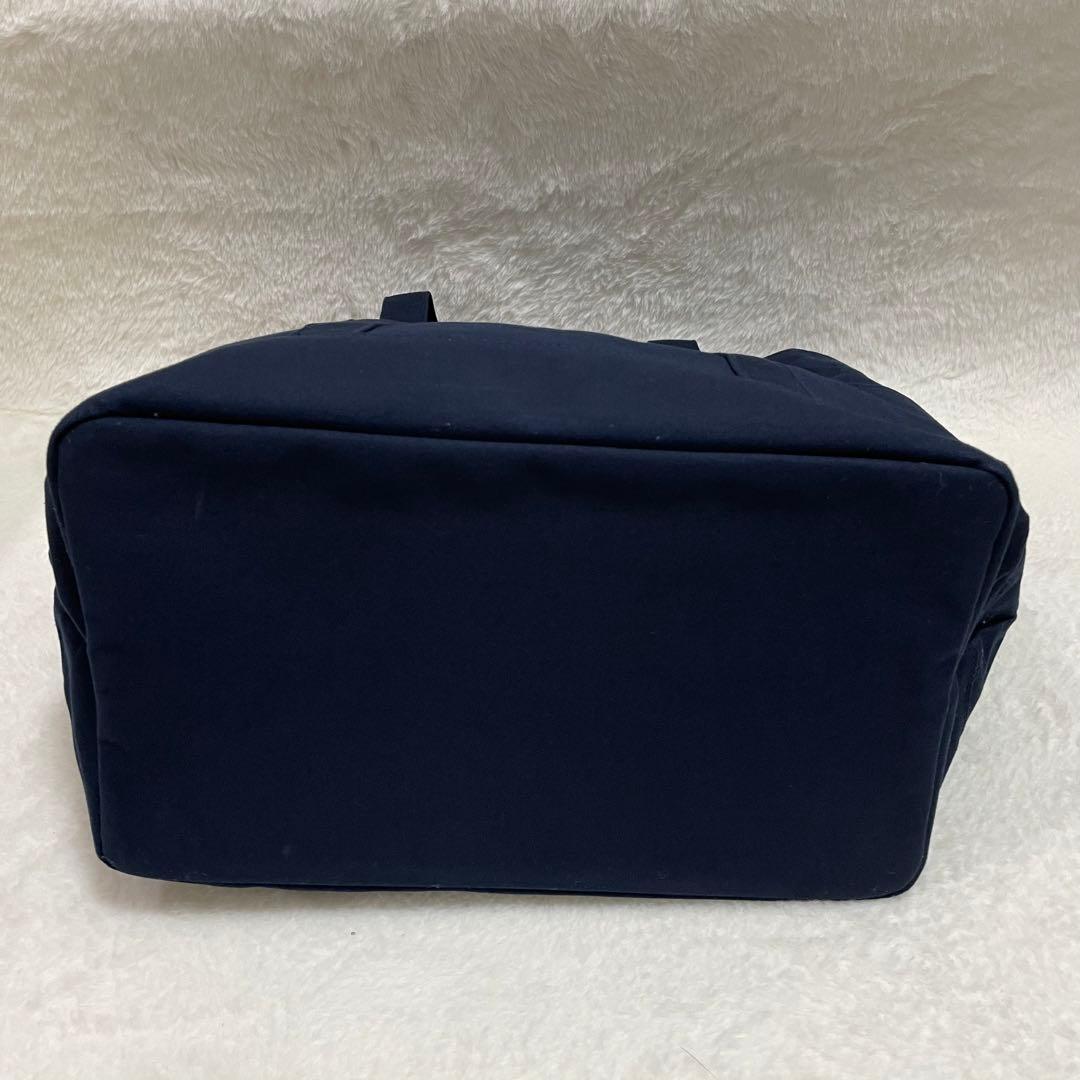 希少☆美品 familiar マザーズバッグ 赤 ファミリア - メルカリ