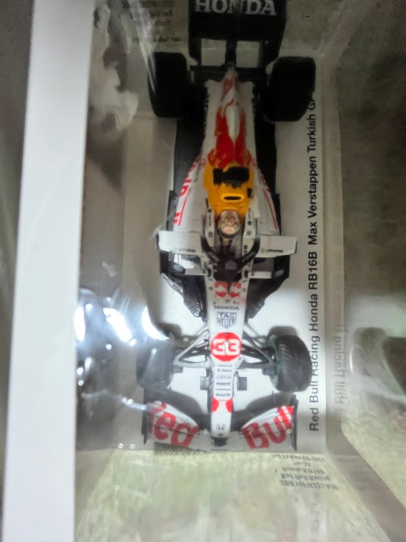 Red Bull Racing Honda RB16B ミニカー