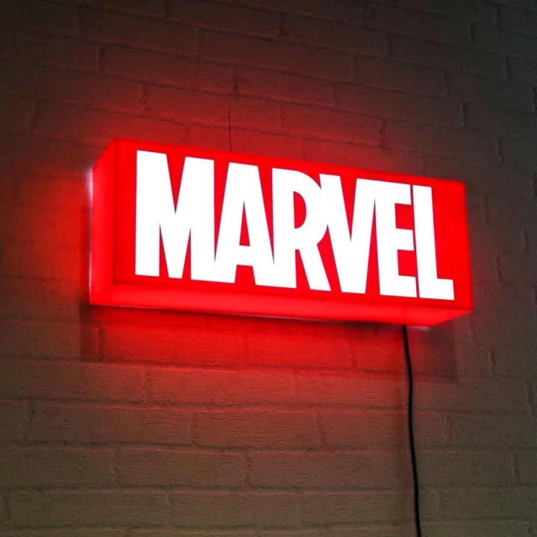マーベル】 ロゴ・ライトボックス - メルカリ