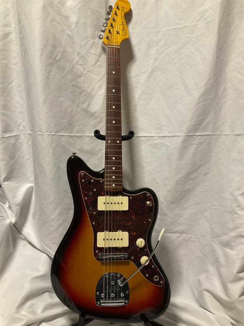 Fender Jazzmaster サンバースト（弦落ち対策済）