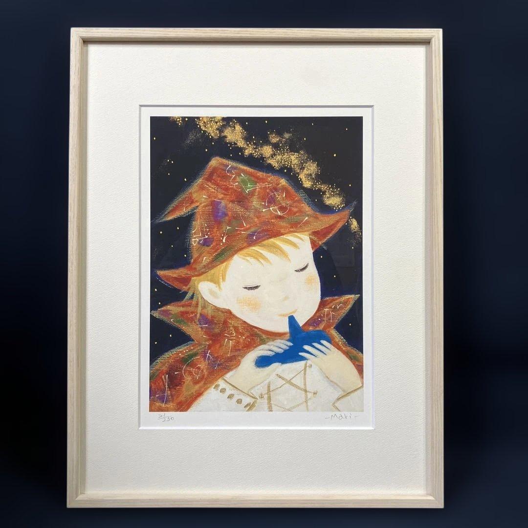 版画　前田麻里「オカリナを吹く少年」