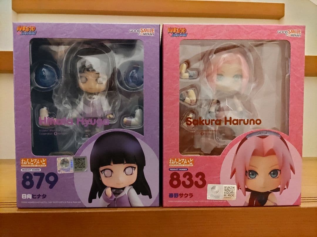 ねんどろいど　ナルト　春野サクラ　日向ヒナタフィギュア
