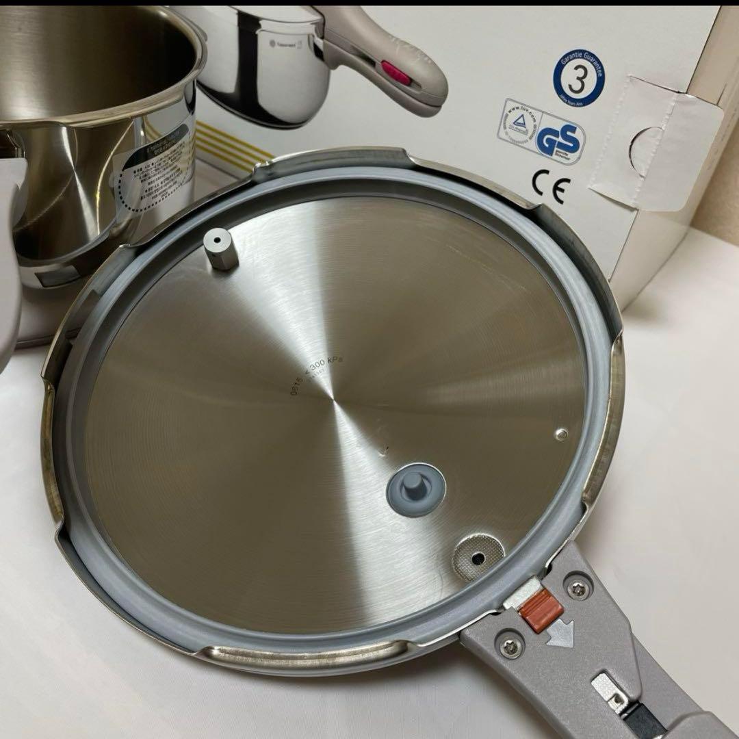 新品未使用】タッパーウェア レインボークッカー圧力鍋 4.5ℓ - メルカリ