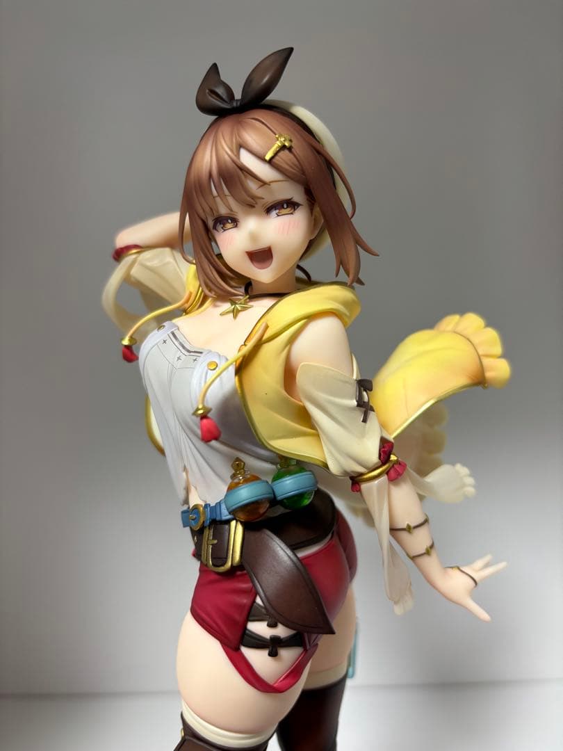 アルター　ライザのアトリエ　ライザリン・シュタウト　フィギュア