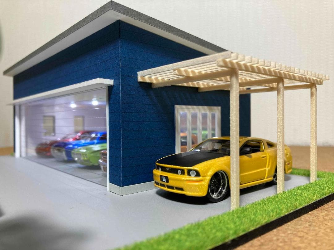ミニカー専用ジオラマ：1/64木造パーゴラ付ガレージ（ダークブルー