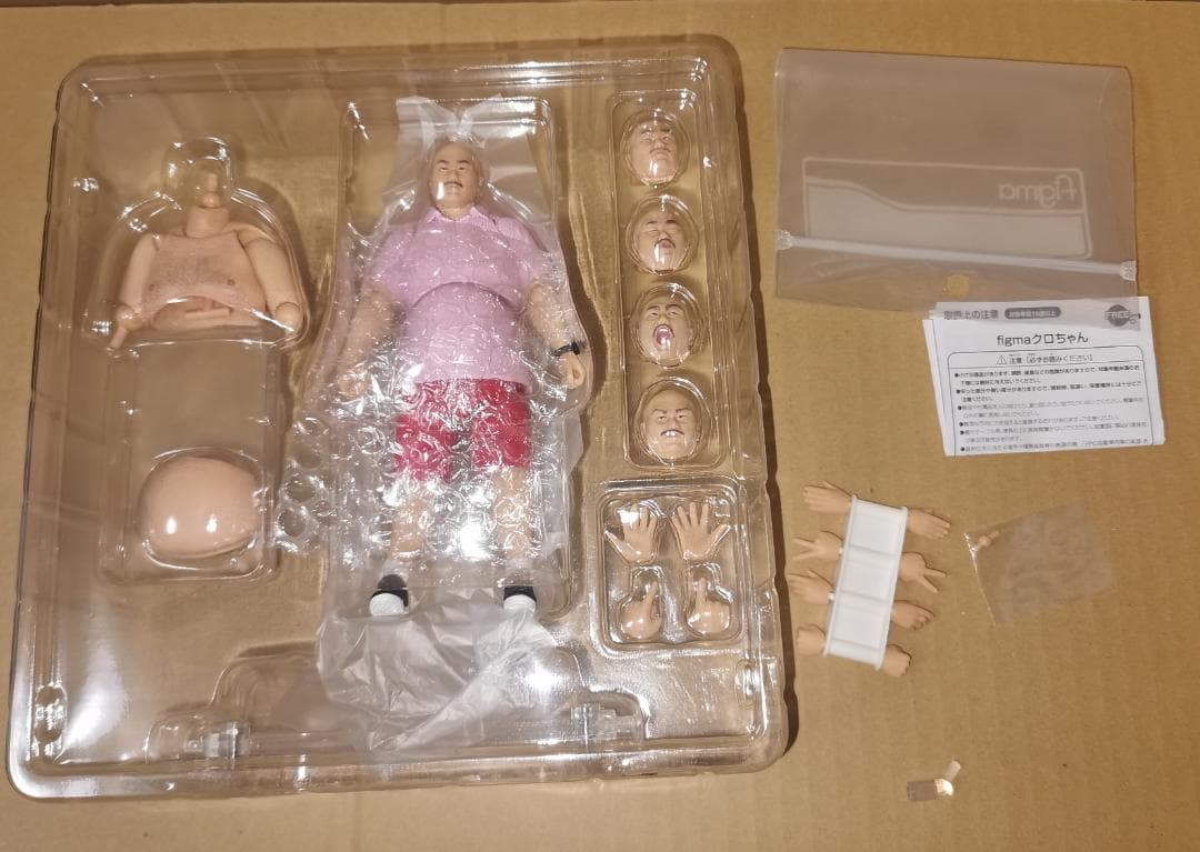 figma クロちゃん 開封品 箱傷み