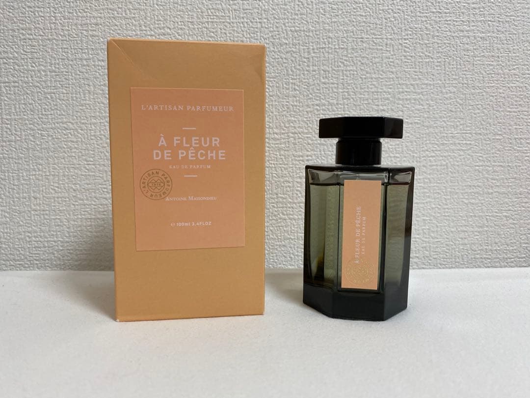 ラルチザンパフューム　À FLEUR DE PÊCHE オードパルファム