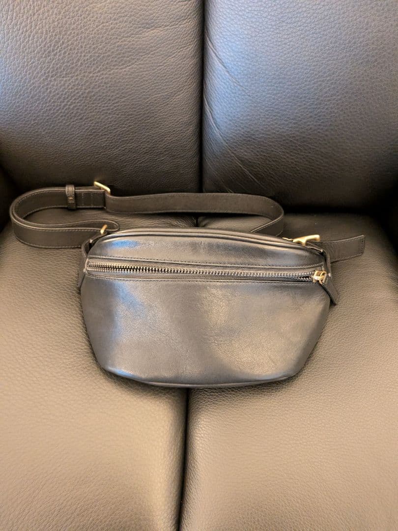 土屋鞄 リビート クロスボディバッグ ブラック 黒