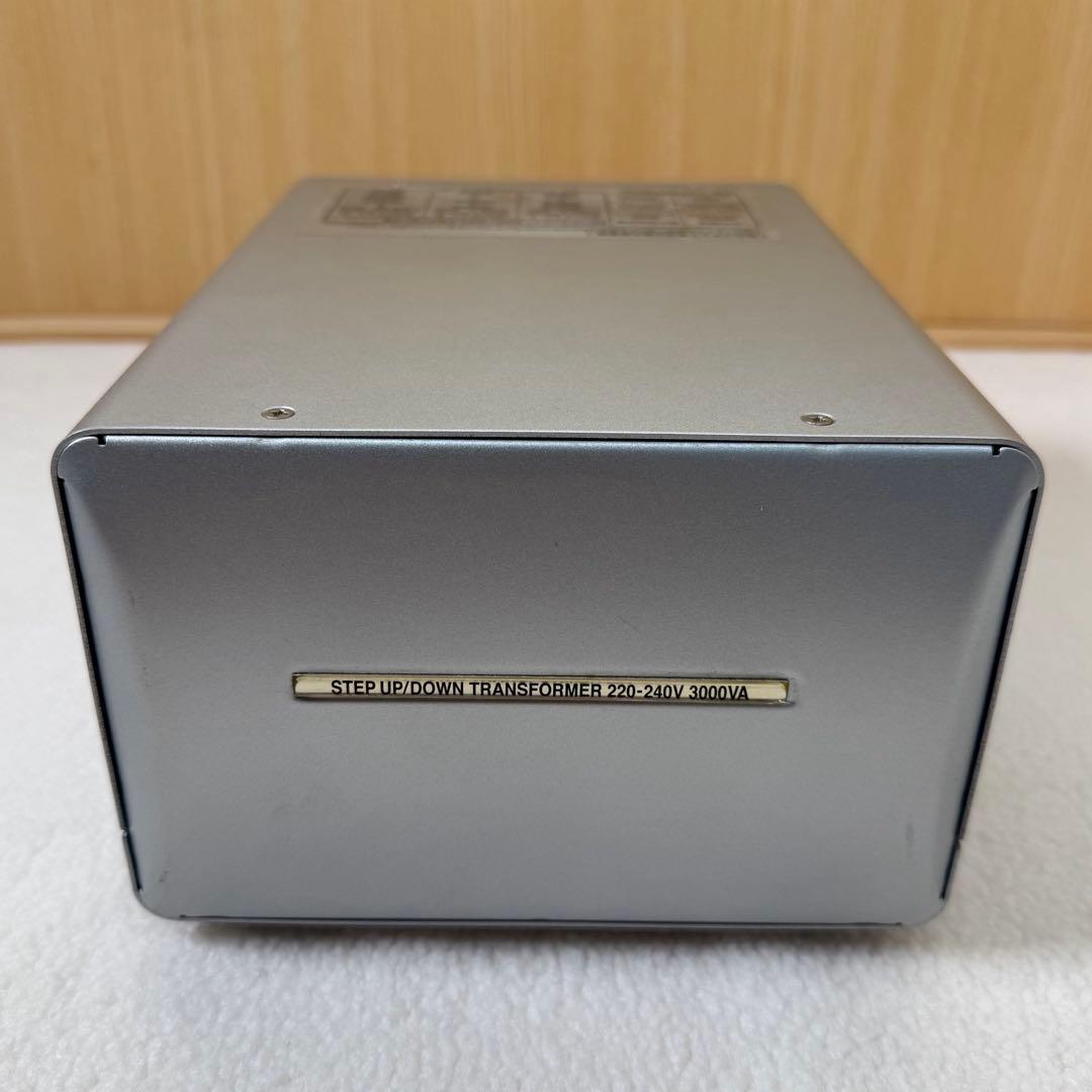 カシムラ Kashimura TTS-119C 変圧器　3000W 大型トランス