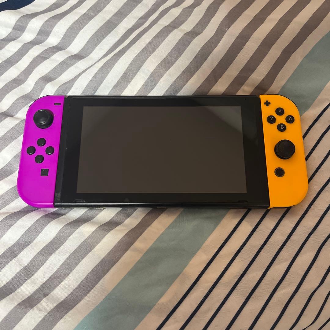 任天堂Switch 本体 紫 黄