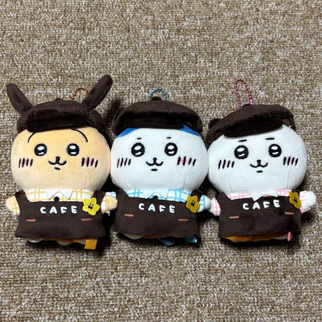 早い者勝ち」ちいかわ カフェの店員さんマスコット 3体セット - メルカリ