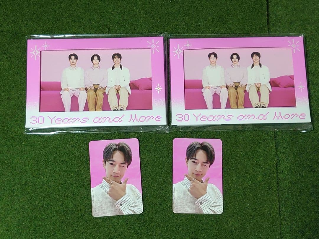 SM 30th ANNIVERSARY SMTOWN SHINee ミノ×2点 - メルカリ