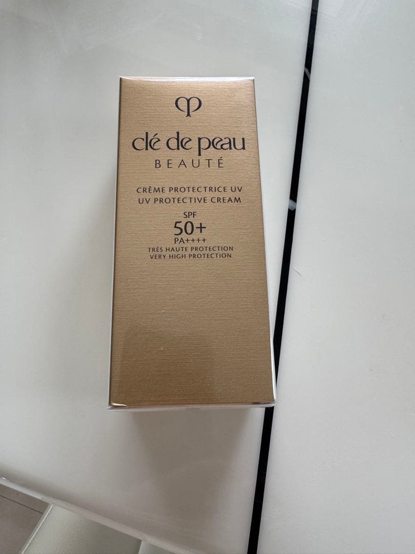 新品　クレ・ド・ポー ボーテ クレームUV n 50g 日焼け止めクリーム