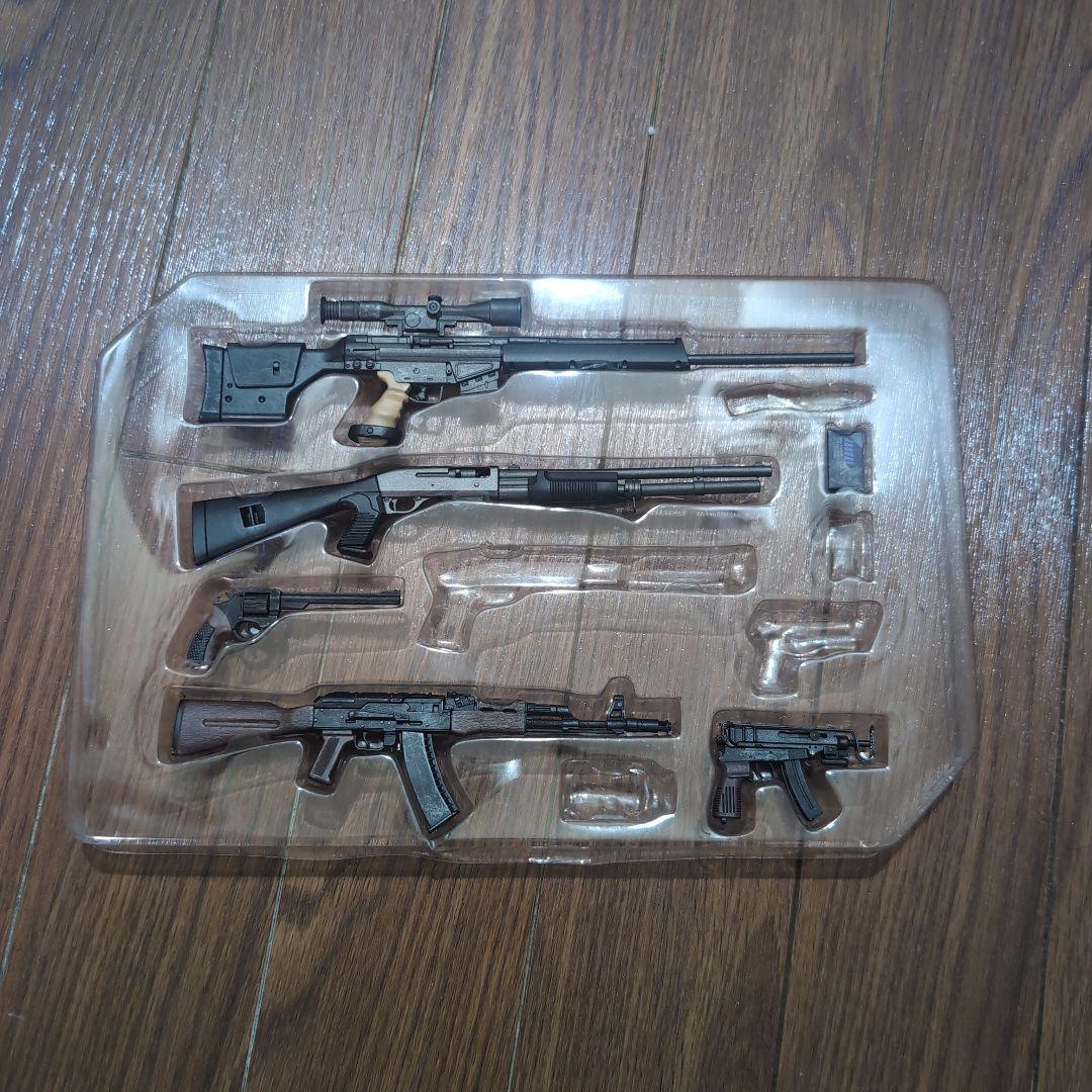 値下げ交渉可 ホットトイズ 1/6 シェバ・アローマ BSAA バイオハザード