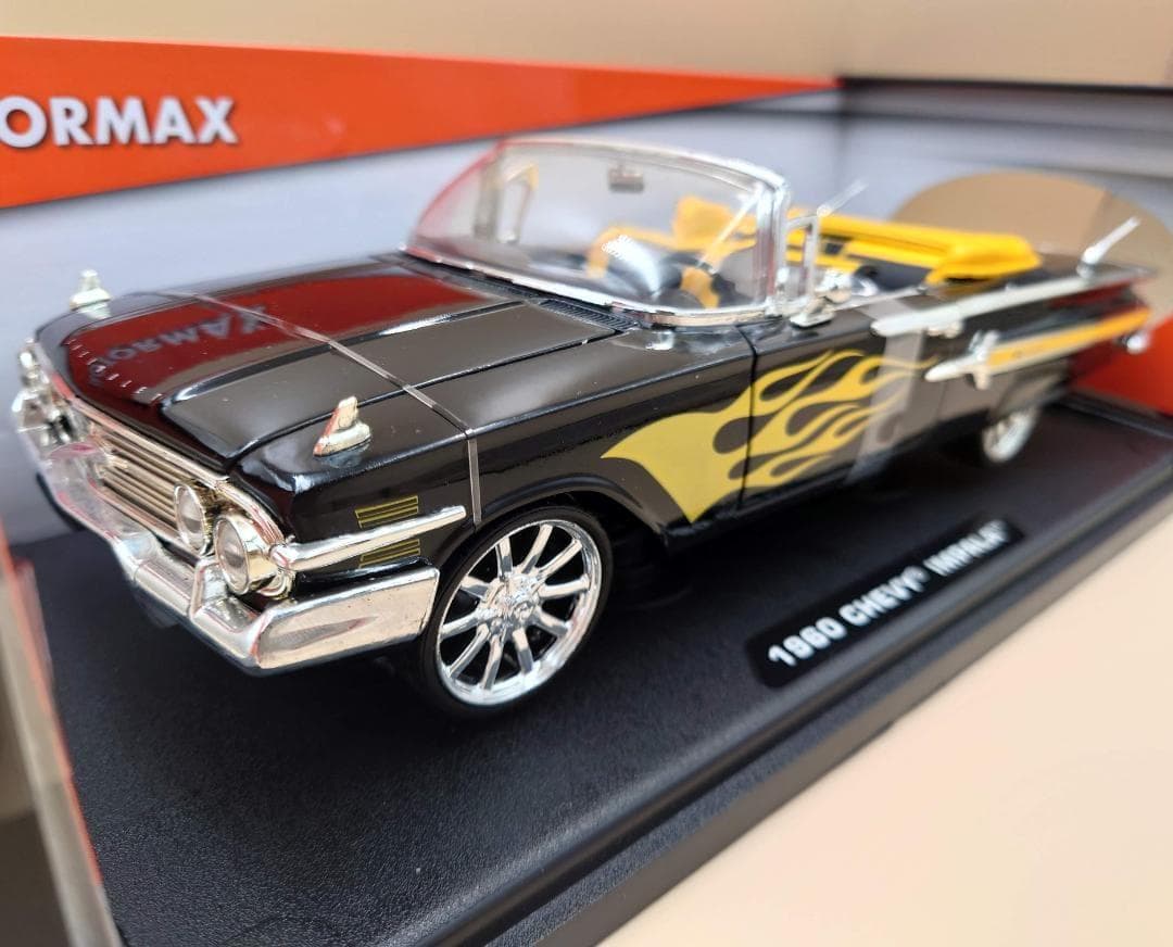 1/18 シェビーインパラ 1960 ブラック/フレーム 1960 MM製
