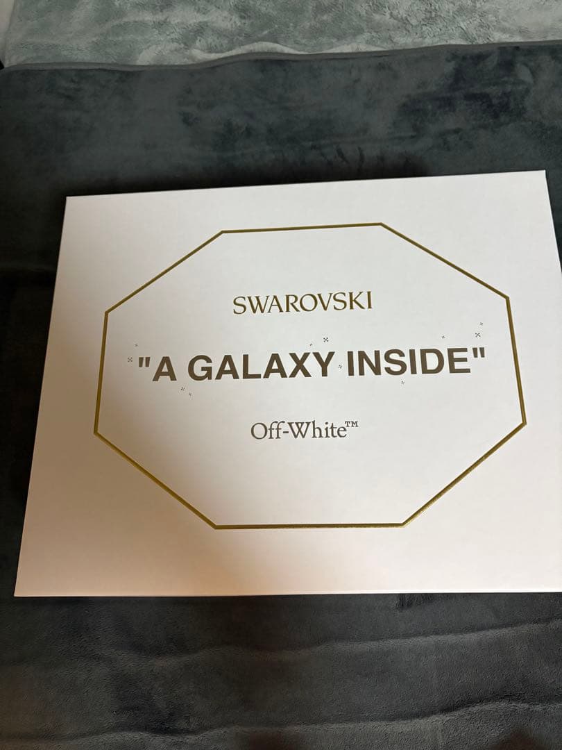 【ちゃんちゃん】OFF-WHITE x Swarovski Hoodie