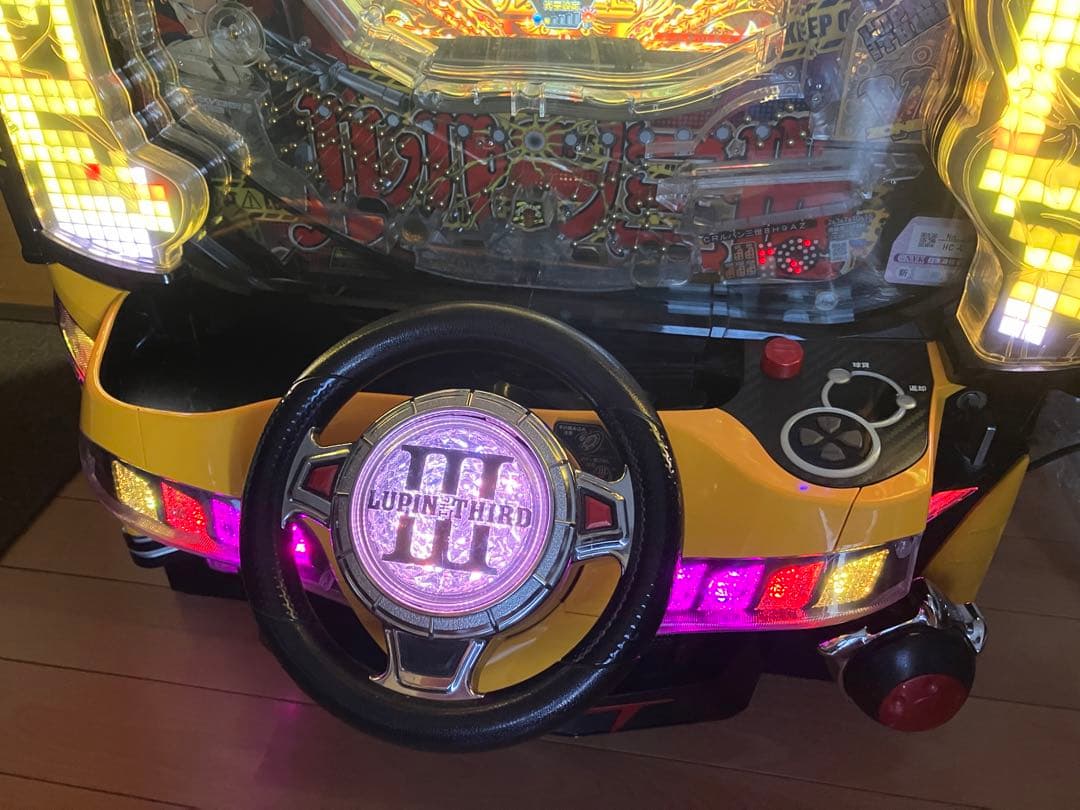 パチンコ 実機 循環加工済 CRルパン三世〜I'm a super hero~ - メルカリ