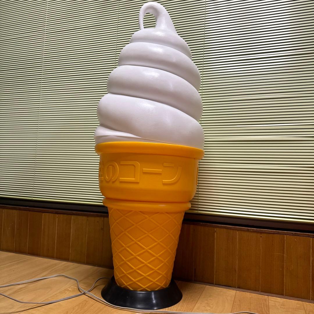 ニッセイ ソフトクリーム看板 ライト 美品 縦型照明看板 レトロ 日世