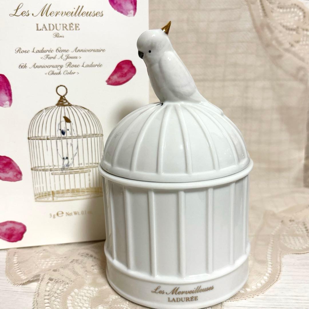 レ　メルヴェイユーズ　ラデュレ　6th アニバーサリー　チークケース Les Merveilleuses LADUREE - 未使用 6THアニバーサリー チーク