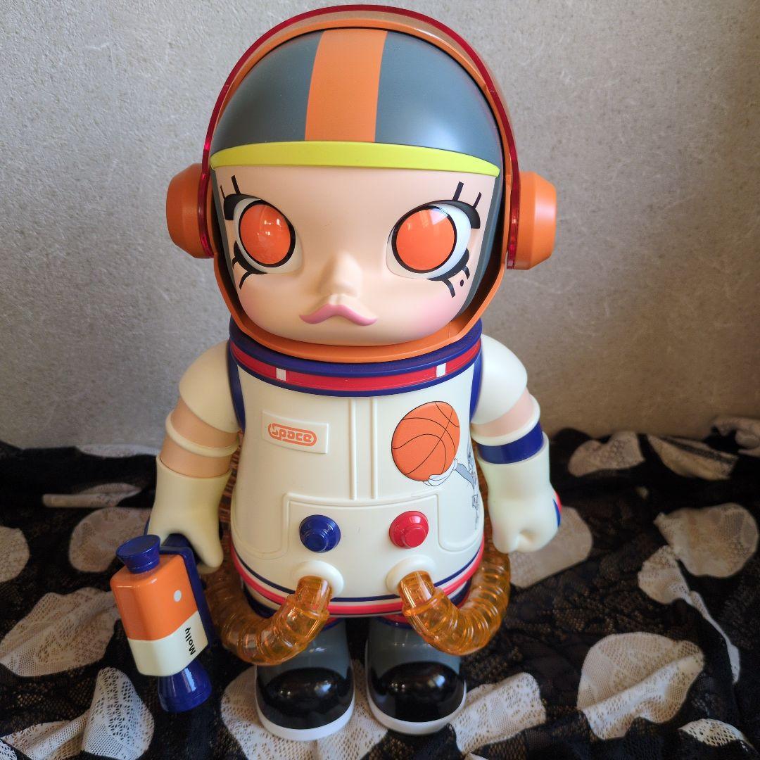 モリー 400% バッグスバニー 宇宙飛行士 フィギュア ポップマート レア！