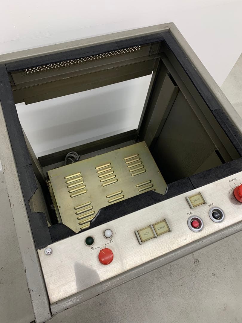 スペースエイジ ターンテーブル レコードプレイヤー 台 店舗什器