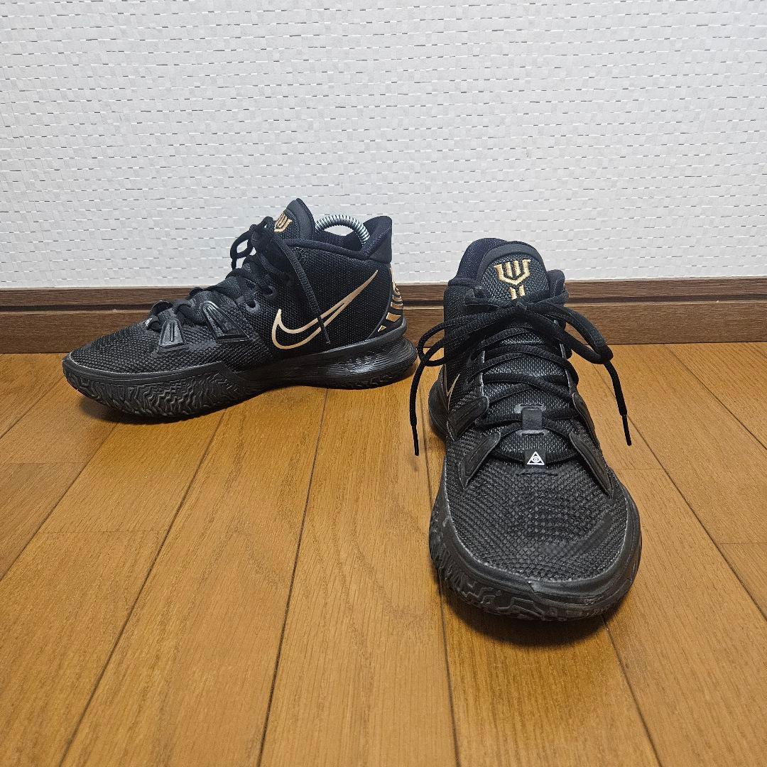 NIKE KYRIE5 EP ナイキ カイリー5 バッシュ 黒×金 - メルカリ