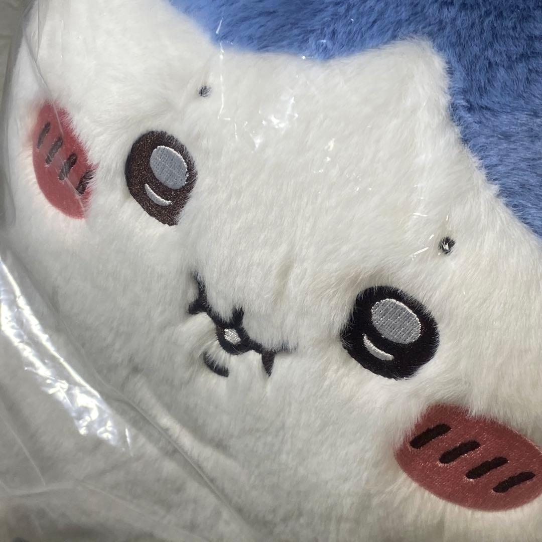 ちいかわ 重め！ぼっちゃり抱っこぬいぐるみ［35㎝］ハチワレ - メルカリ