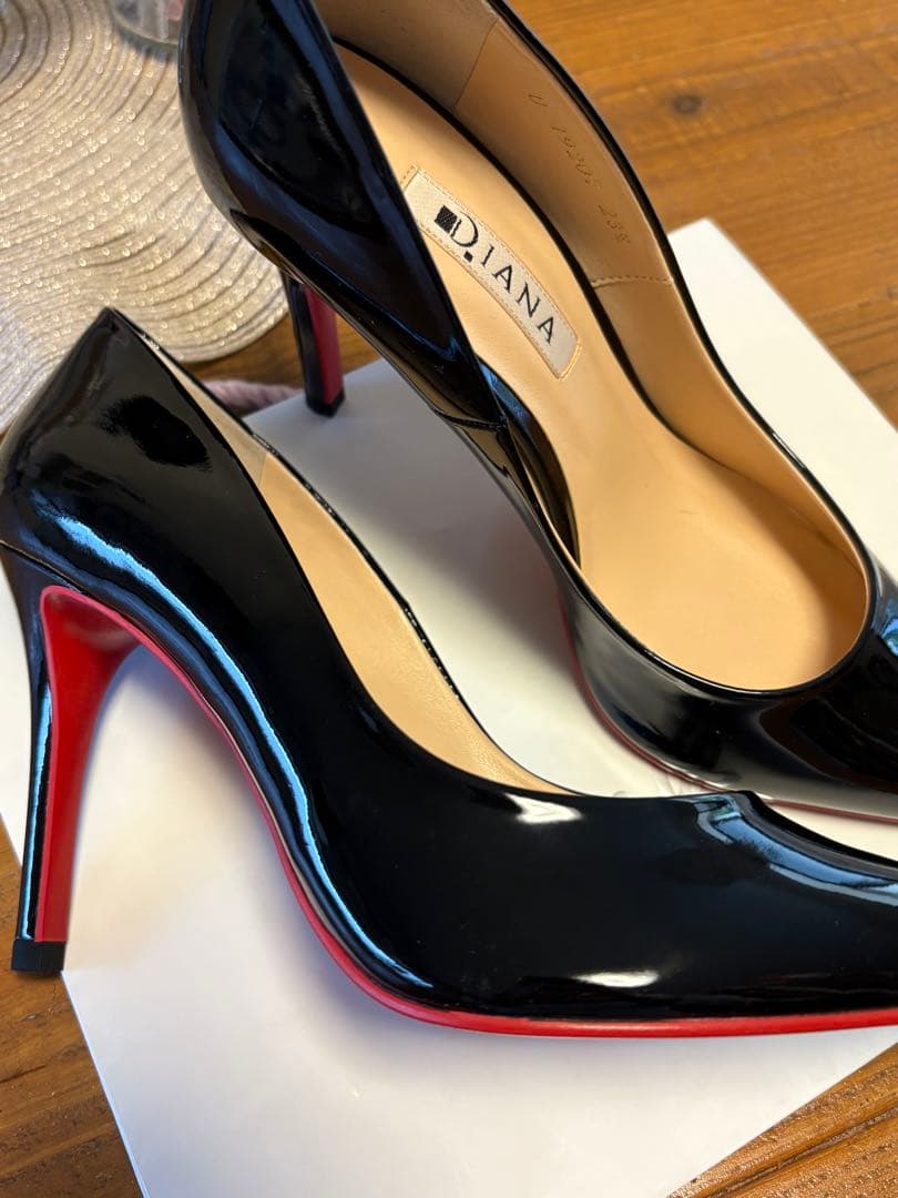 Diana(ダイアナ) 黒赤 エナメル ハイヒール パンプス