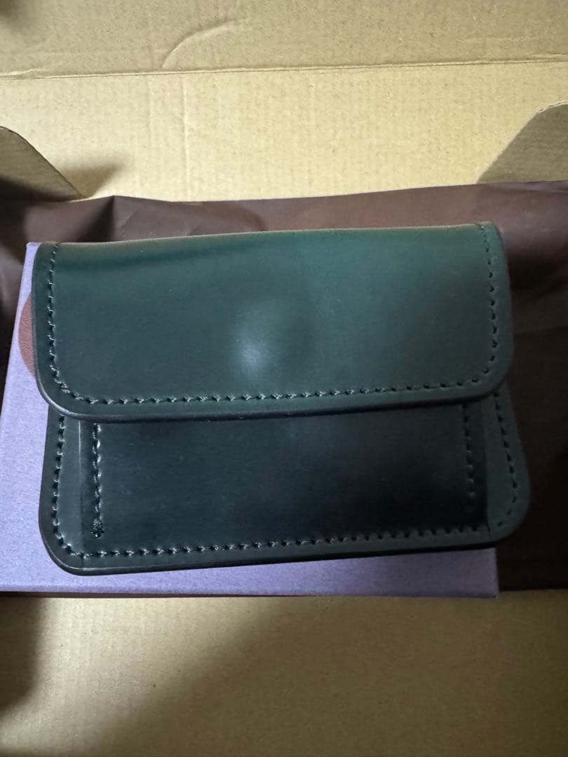 ロブスタレザー　ホーウィンシェルコードバン