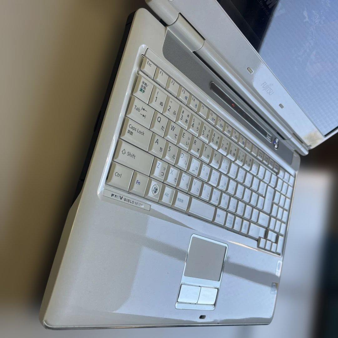 ☆格安美品☆WindowsVista☆富士通15.6型スタイリッシュノートPC☆