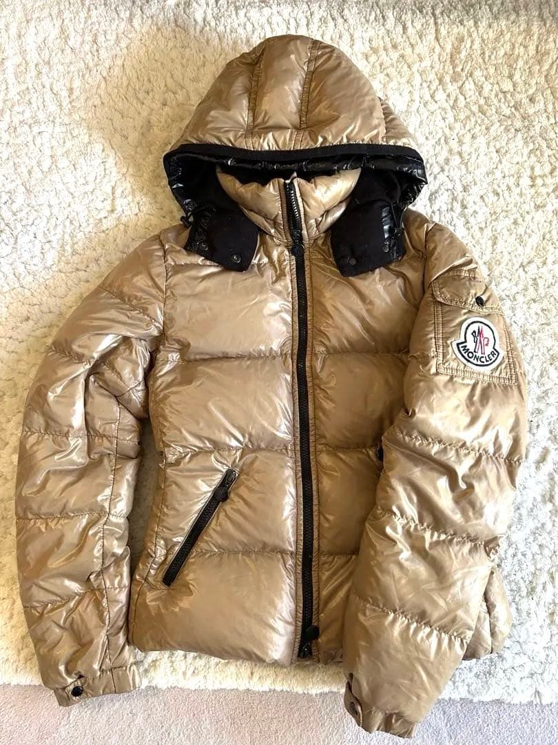 MONCLER フード付きダウンジャケット ベージュ