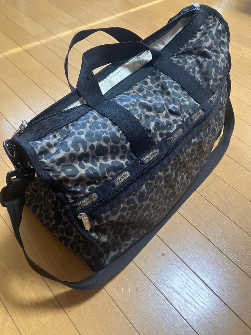 美品　大容量　LeSportsac ヒョウ柄♡ボストンバッグ　旅行バッグ