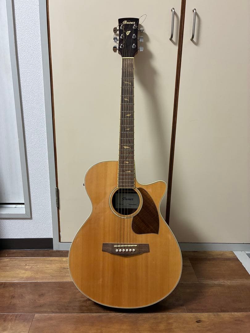 Ibanez アコースティックギター カッタウェイ エレアコ ケース付き