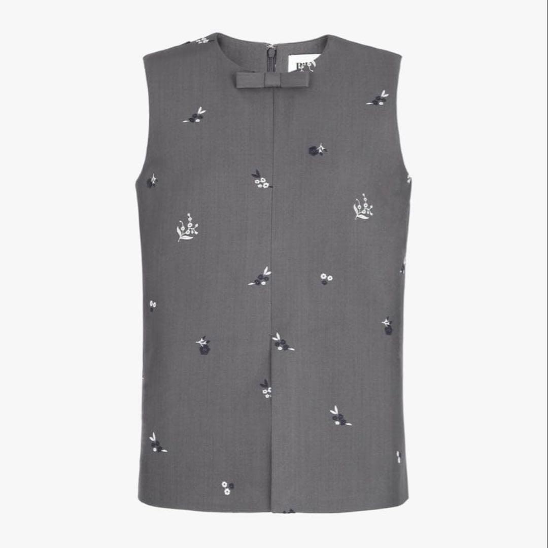 Bibiy B. GARDEN TOP 美品 ビビィ bibiy B. GARDEN TOP ガーデントップス - メルカリ