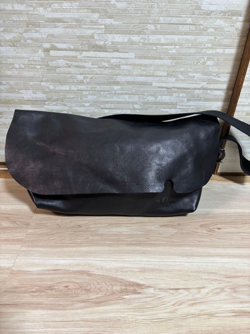 Uni＆co. メッセンジャーバッグ　オールレザー ブラック　黒　メンズ