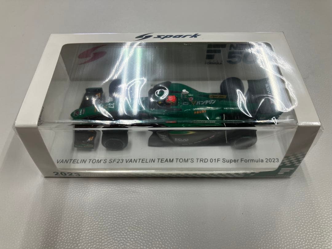 スパーク　1/43 スーパーフォーミュラ 2023 トムス　宮田莉朋選手　新品 TOM'S 宮田莉朋 スーパーフォーミュラ スーパーGT Spark 1/43 - メルカリ