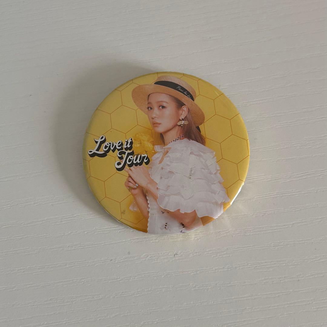 西野カナ 缶バッジ - メルカリ