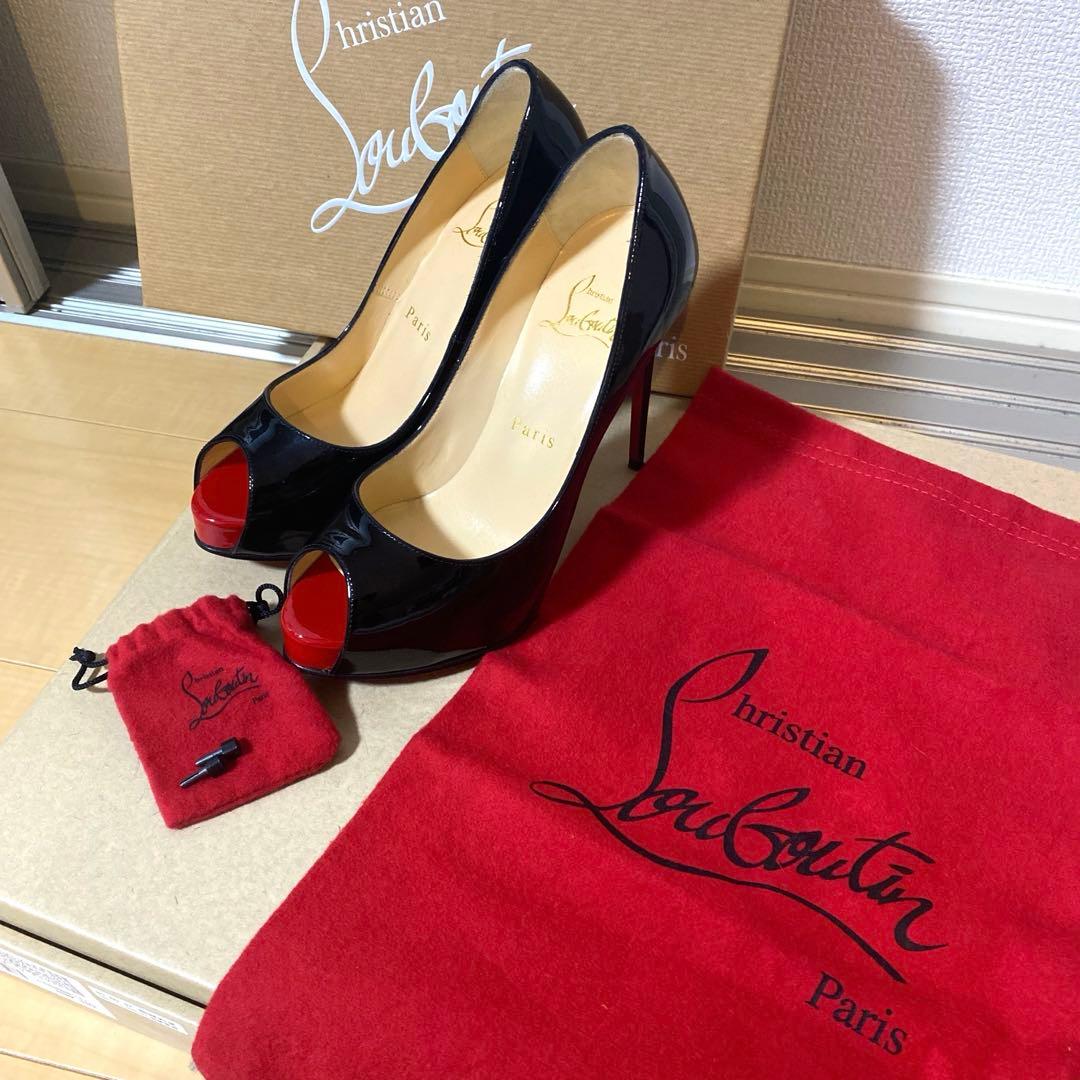 美品　Christian Louboutin ハイヒール