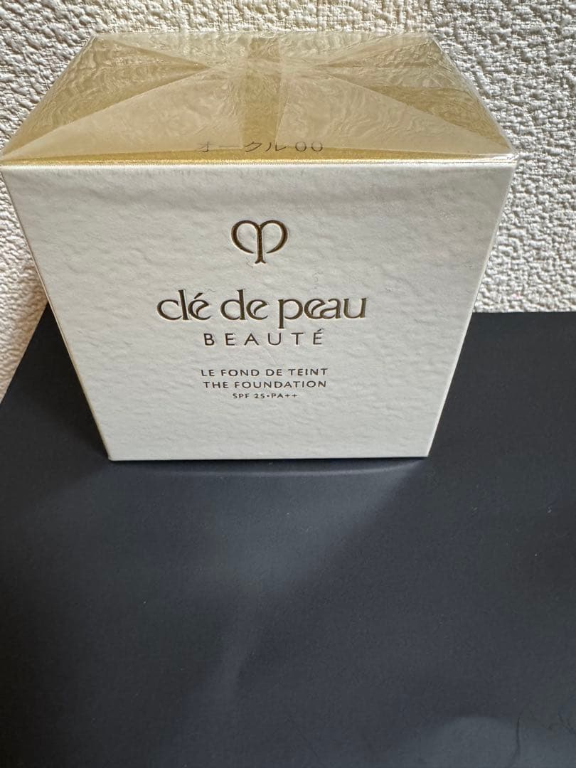 clé de peau BEAUTÉ ル フォンドゥタンn オークル00