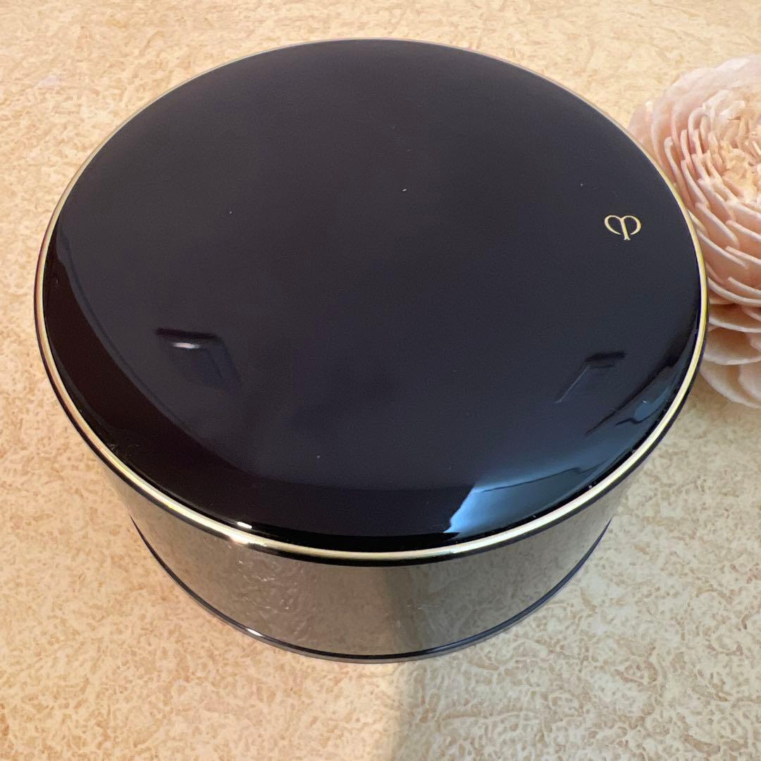 未使用☆クレドポーボーテ プードルトランスパランs フェイスパウダー 30g