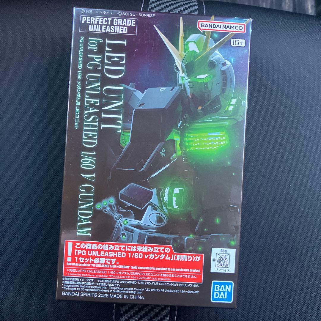 PG UNLEASHED νガンダム　LEDユニット　ガンダム　ガンプラ　新品 究極のガンプラ「PG UNLEASHED 1/60 νガンダム/LEDユニット」セットが