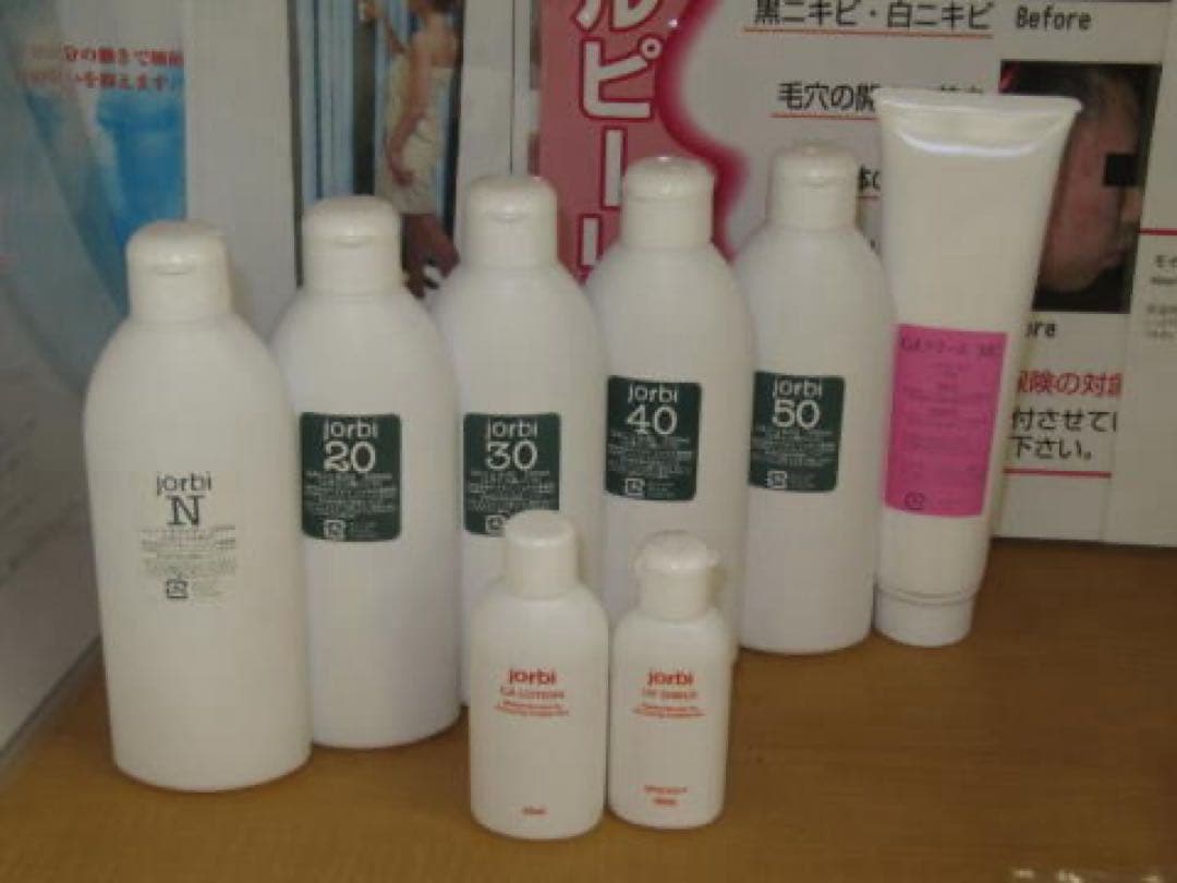 ジョルビ 40 専用 トヨタ「ハイラックス」やジープ「ラングラー」などのゴツ系SUVに