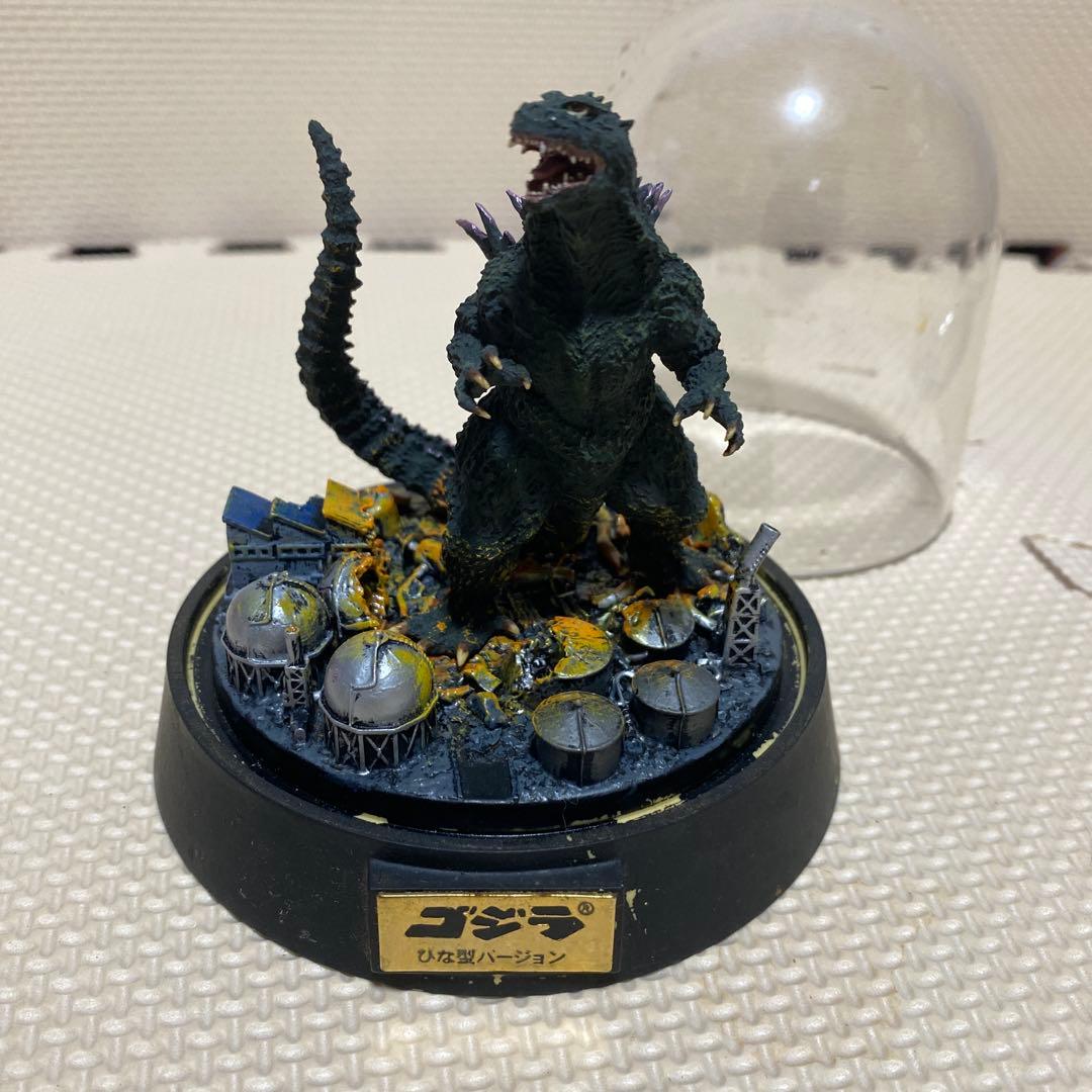 ゴジラ フィギュア ドーム型カバー付き雛型バージョンの中古品 GVA-BC ゴジラ1995 Frog Tree 浮世ノ絵（黒）【2次受注7月発送分