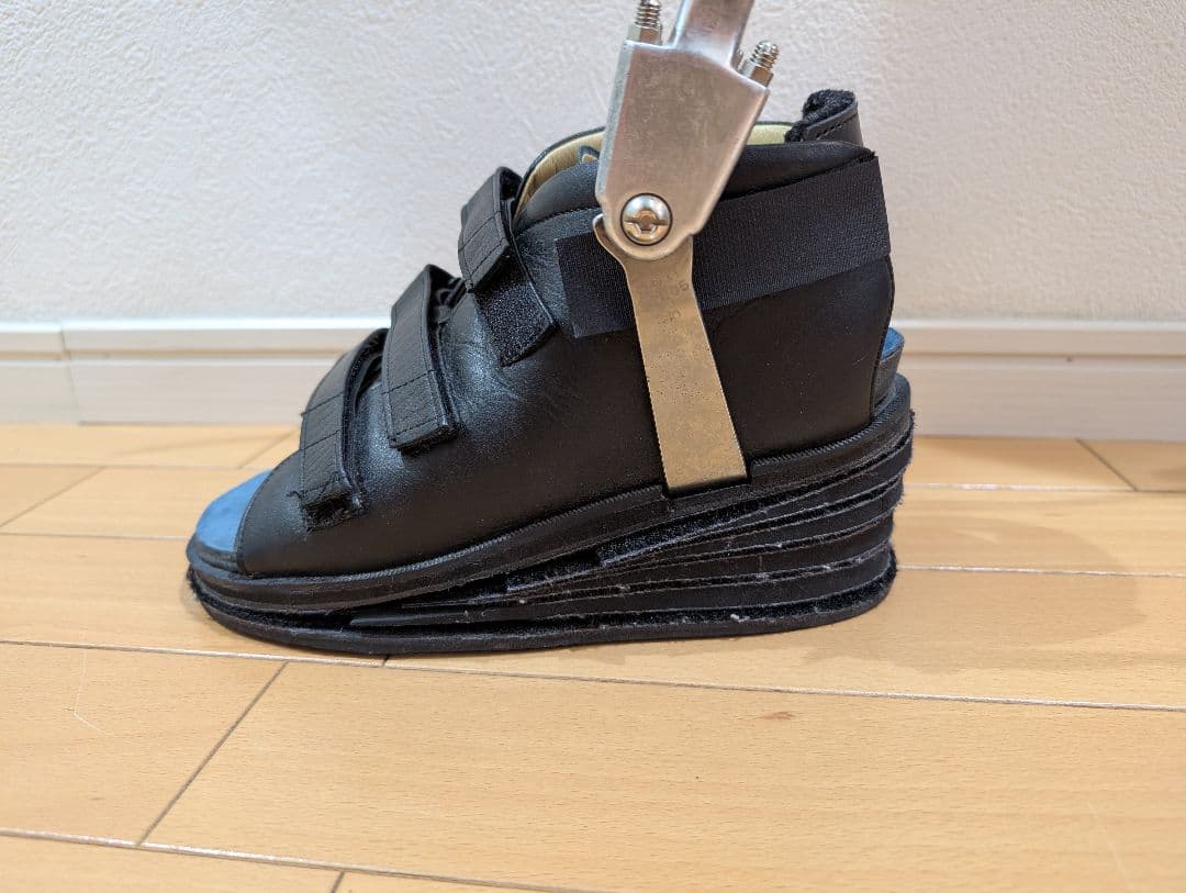 アキレス腱断裂 装具 雨用カバー付き Mサイズ（23〜25㎝） - メルカリ