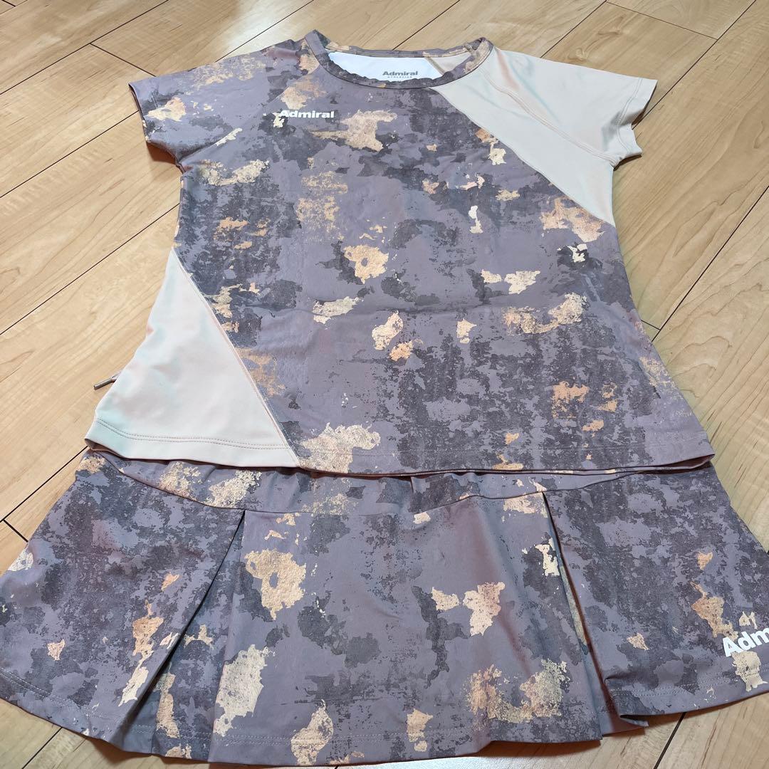 Admiral 迷彩柄 テニスウェア上下セット 本日はテニスコーデ🎾 Admiralさんのウェアを着用させていただきました