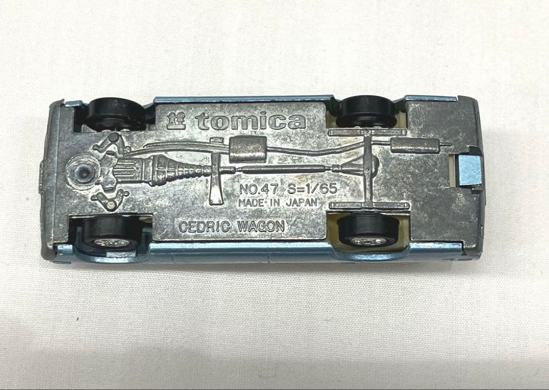トミカ ニッサン セドリック ワゴン ライトブルー No.47 黒箱 - メルカリ