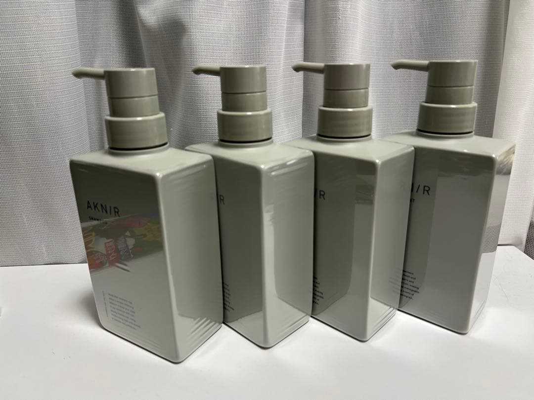 AKNIR シャンプー・トリートメント 4本セット