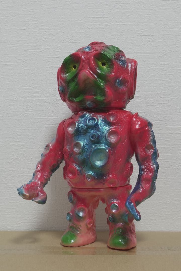 Longneck 遊星魔人 月面怪獣 MOON 妄想怪獣シリーズ」新作は「遊星魔人MOON（クレセント）」！ | 電撃