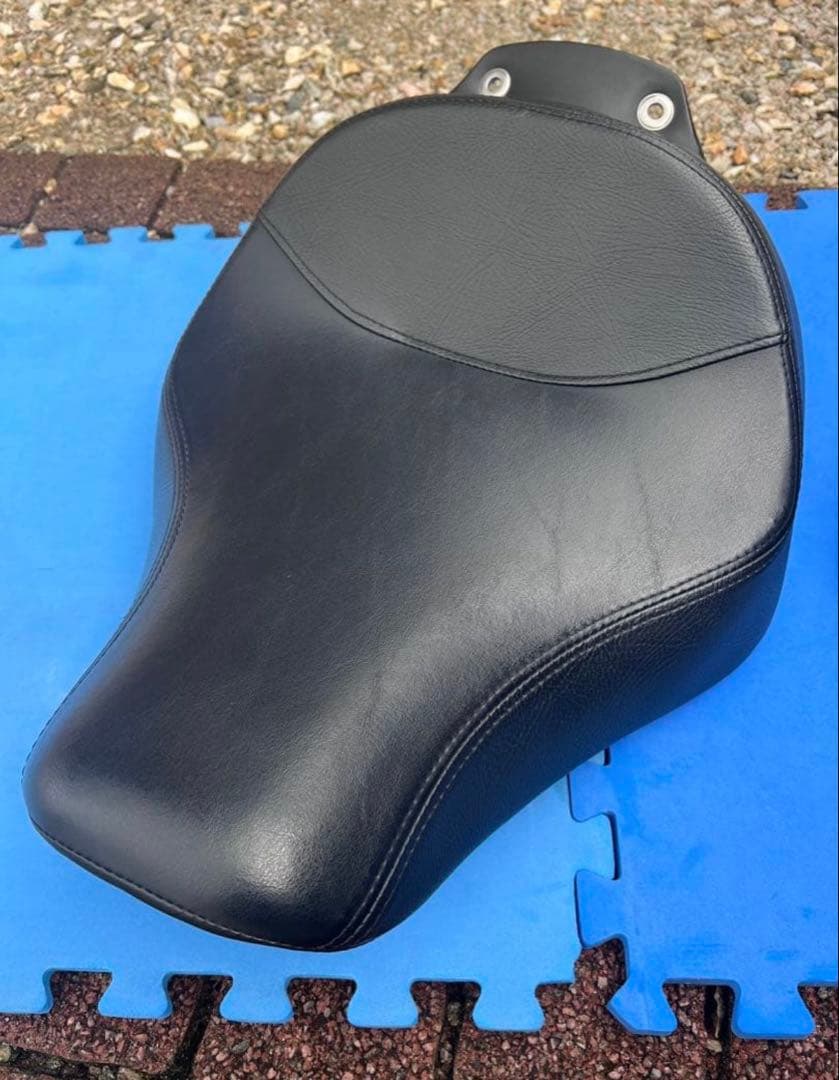 美品 ハーレーダビッドソン純正シート FLSTFBS - メルカリ